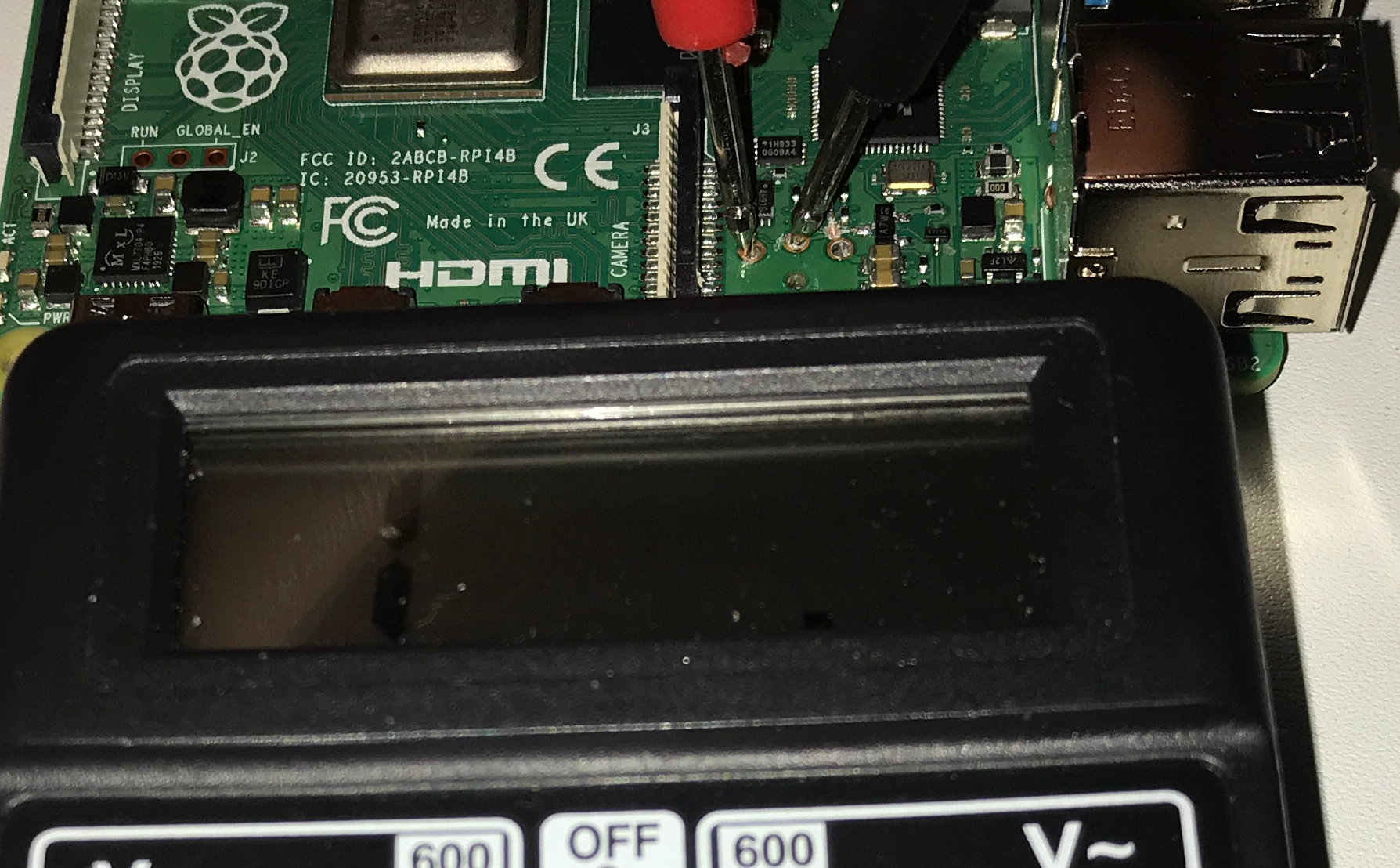 Raspberry Pi 4B Sleeve to a Termination Resistor Undocumented Track Cut